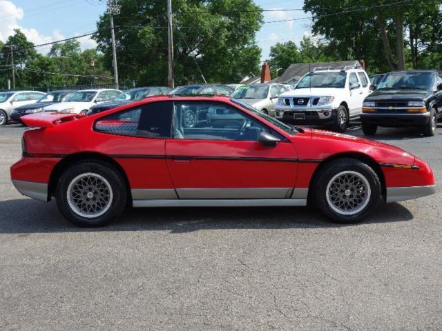 1986 Pontiac Fiero GT V6 - photo 5