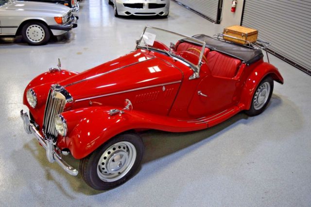 Show Quality 1954 MG TF Roadster Complete Restoration Great Ownership History 1954 MG T-Series