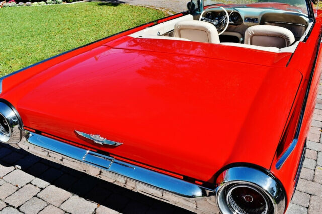 1961 Ford Thunderbird Convertible Amazing Show Restoration 390ci - photo 10