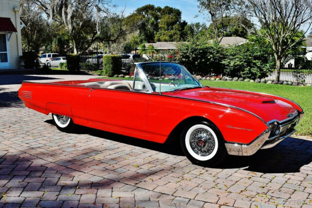 1961 Ford Thunderbird Convertible Amazing Show Restoration 390ci - photo 4