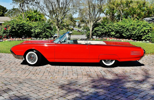 1961 Ford Thunderbird Convertible Amazing Show Restoration 390ci - photo 5
