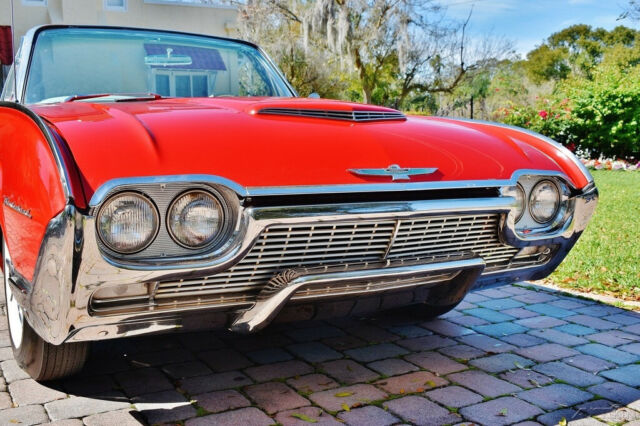 1961 Ford Thunderbird Convertible Amazing Show Restoration 390ci - photo 9