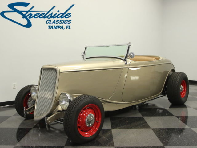 SHOW QUALITY, DOWN'S, PETE & JAKE'S CHASSIS, JAG REAR, 4-LINK, ZZ4, 3XDUECES, A+ 1934 Ford Roadster