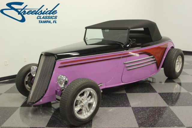 SHOW QUALITY ROADSTER, RAT'S GLASS BODY W/DAN FINK STEEL NOSE/GRILL, GREAT VALUE 1933 Ford Roadster