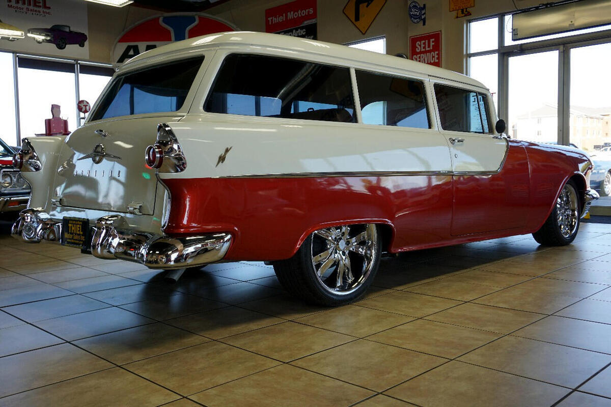 1955 Pontiac Chieftain 2-Door Wagon - photo 9