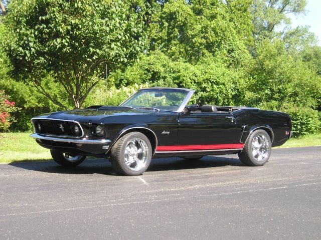 SHOW WINNING 1969 TRIPLE BLACK MUSTANG CUSTOM! BUILT V/8! YOUR CHOICE OF WHEELS! 1969 Ford Mustang CUSTOM