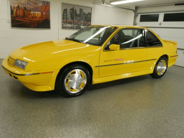 Showroom Condition! Original Owner - Beretta Indy Pace Car - Only 6k Miles! 1990 Chevrolet Beretta Indy Pace Car