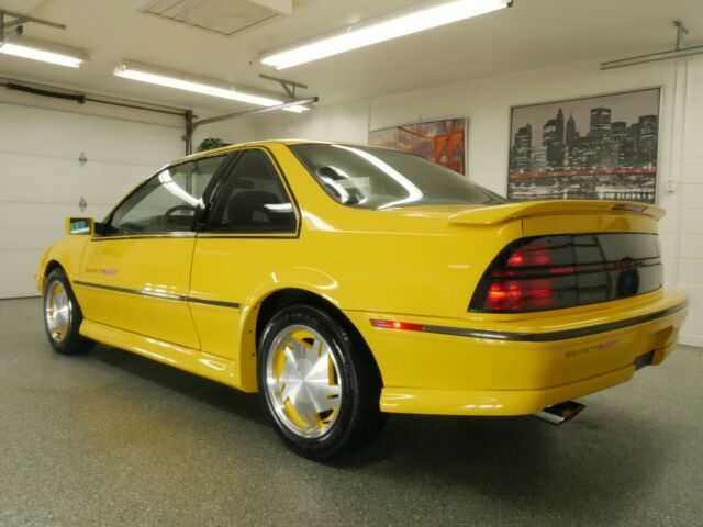 1990 Chevrolet Beretta Indy Pace Car - photo 2