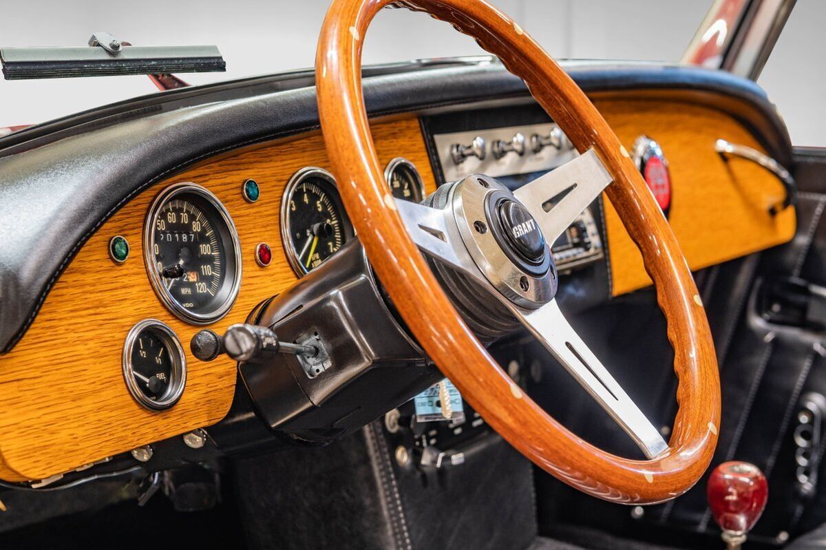 1987 Austin Healey 3000 V-8 replica - photo 11