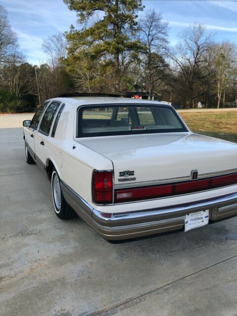1990 Lincoln Town Car - photo 3