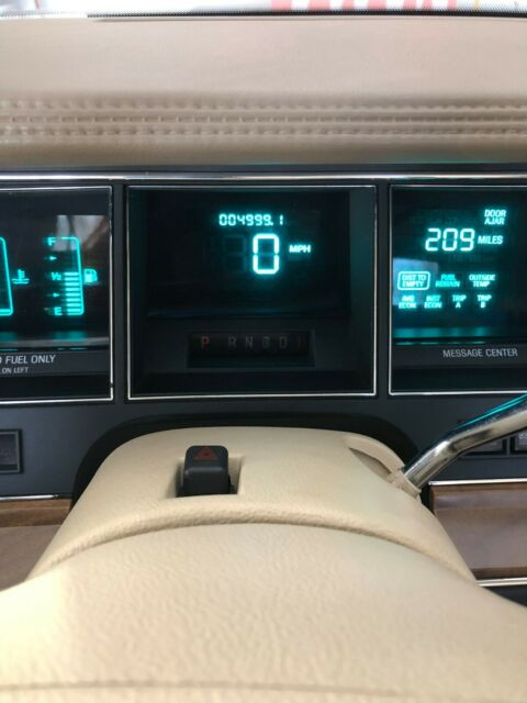 1990 Lincoln Town Car - photo 7