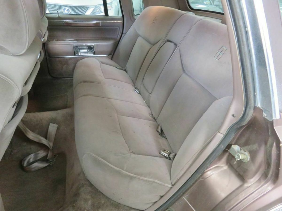 1987 Lincoln Town Car Signature / V8 - photo 7