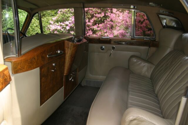 1962 Rolls-Royce Silver Cloud Radford conversions - photo 2