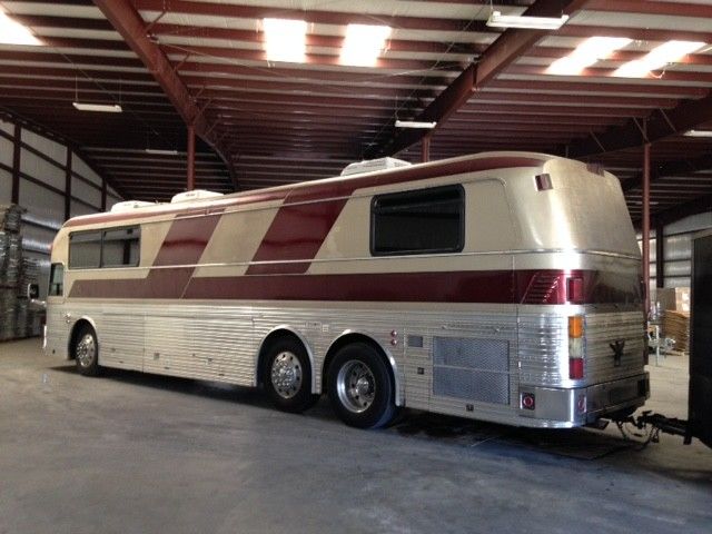 Silver Eagle Bus - photo 3