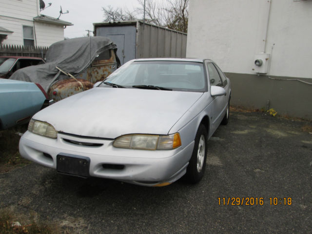 silver ext/blue int all power acc/moon roof/4 wh disc brakes 1994 Ford Thunderbird