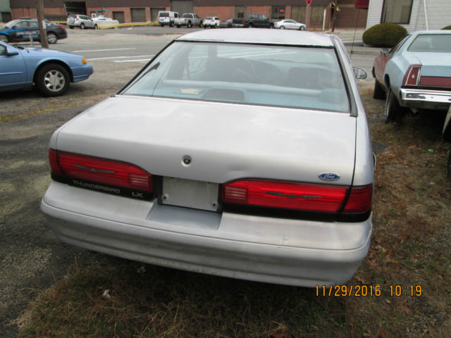 1994 Ford Thunderbird - photo 4