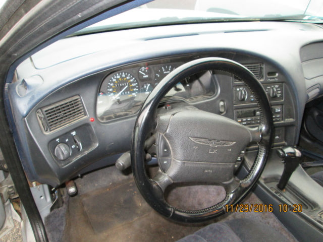 1994 Ford Thunderbird - photo 9