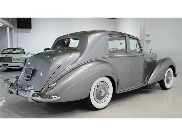 1953 Rolls-Royce Silver Dawn Saloon - photo 6