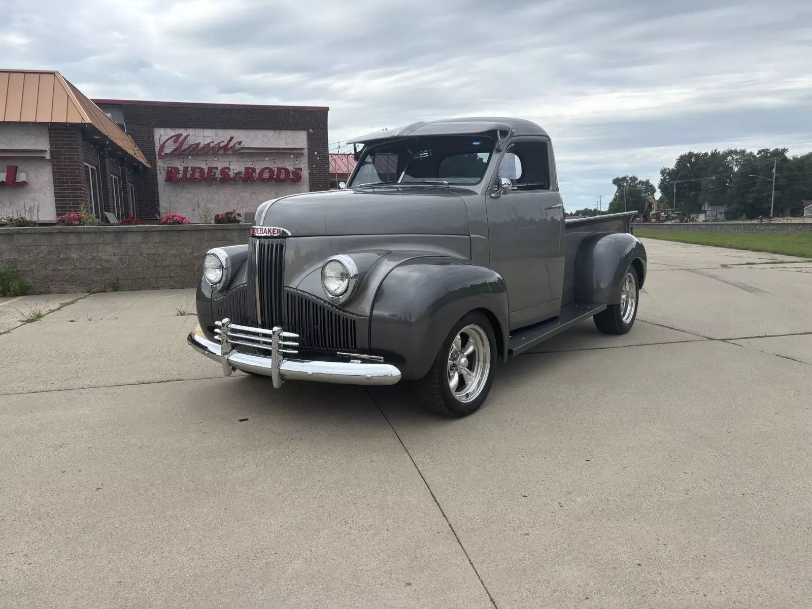 1946 Studebaker M5