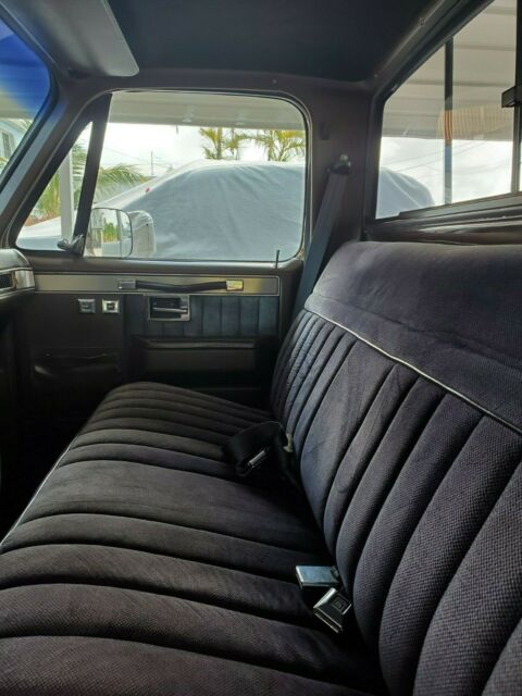 1985 Chevrolet C/K Pickup 1500 - photo 5