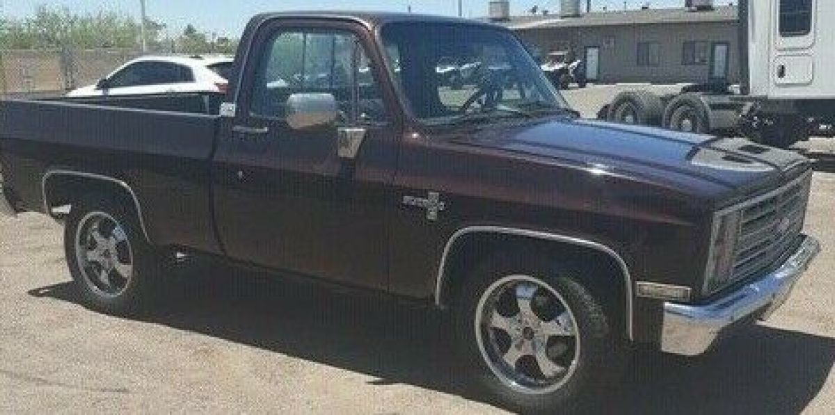 1985 Chevrolet C-10 - photo 4