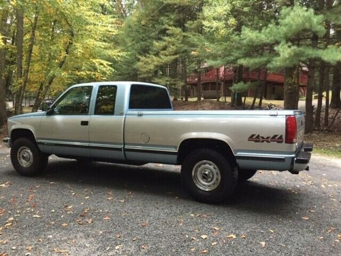 Silverado pick-up truck, extended crew cab, 49k original miles, EFI, garage kept 1989 Chevrolet C/K Pickup 2500 K2500