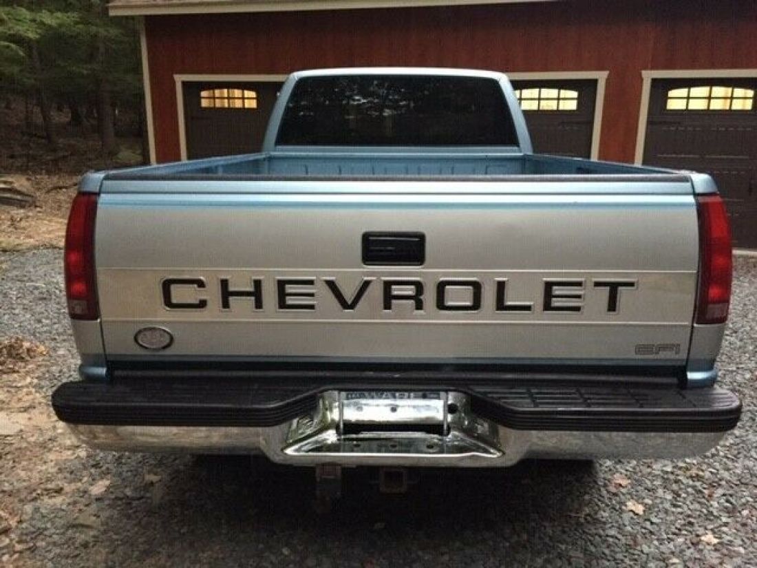 1989 Chevrolet C/K Pickup 2500 K2500 - photo 3