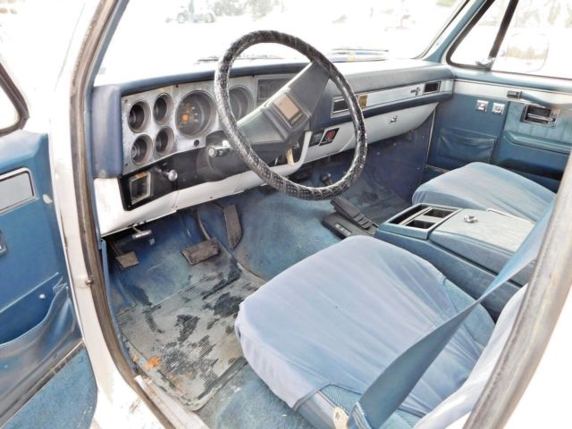 1988 Chevrolet Suburban Silverado - photo 10