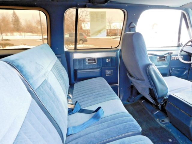 1988 Chevrolet Suburban Silverado - photo 7