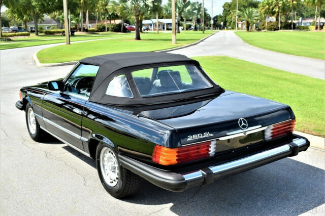 1985 Mercedes-Benz 300-Series Convertible 3.8L V8, Automatic, 2 Owners - photo 8