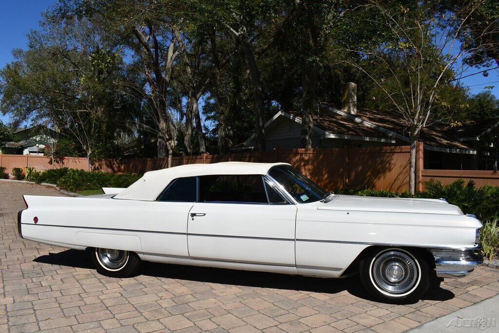 1963 Cadillac DeVille Restored Convertible Rare buckets consol !! - photo 10