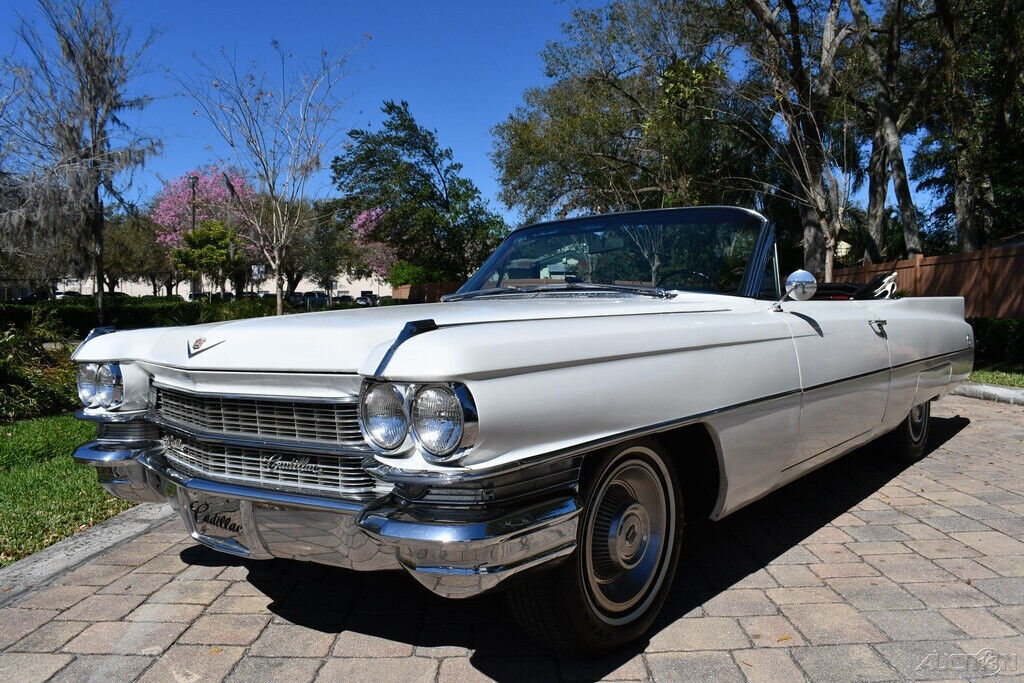 1963 Cadillac DeVille Restored Convertible Rare buckets consol !! - photo 9