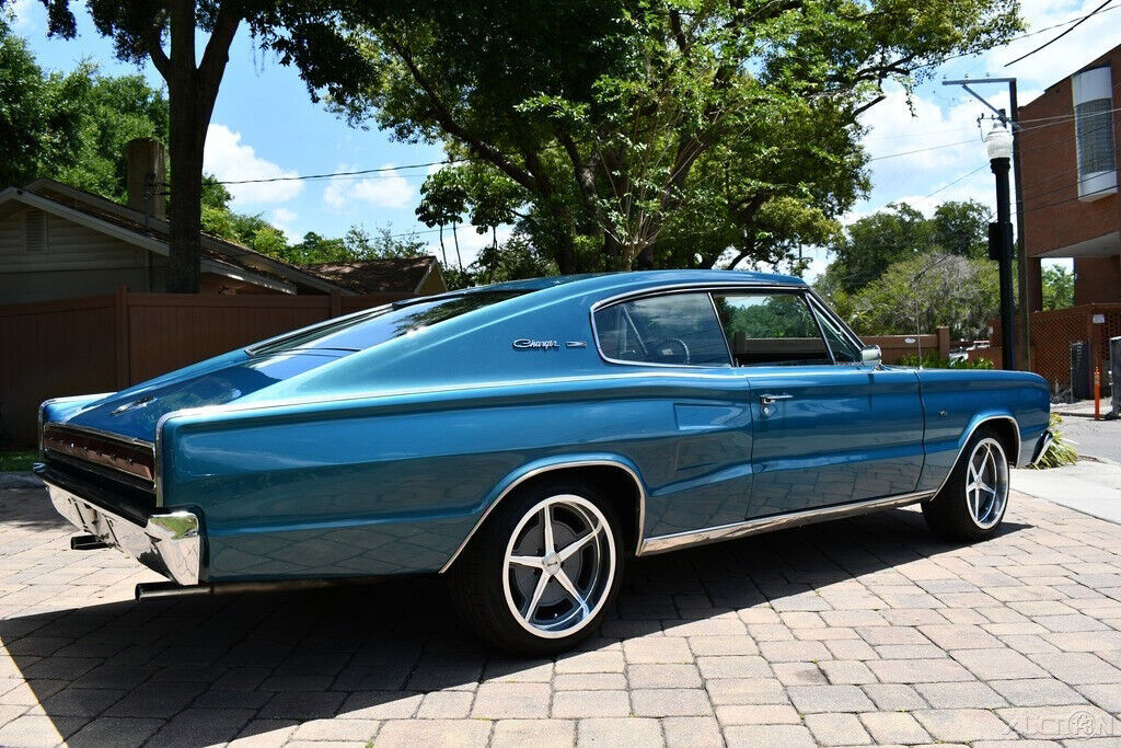 1966 Dodge Charger 318 V8 Automatic Power Steering Power Brakes - photo 10