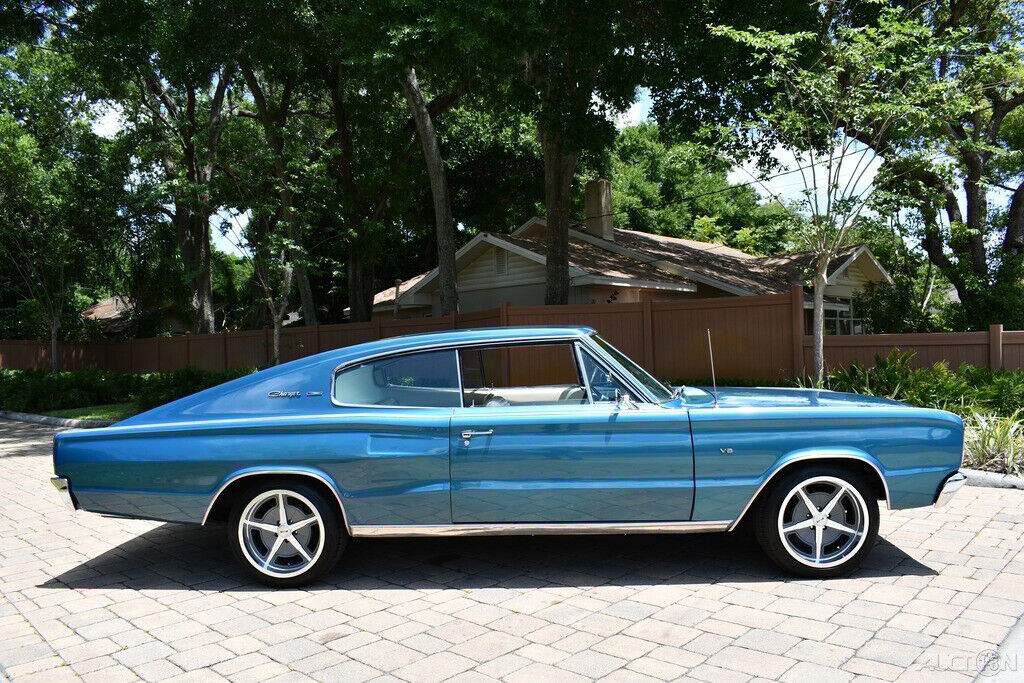 1966 Dodge Charger 318 V8 Automatic Power Steering Power Brakes - photo 3