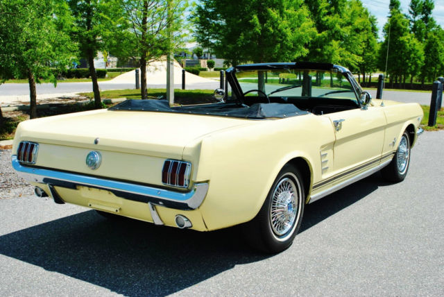 1966 Ford Mustang Convertible 289 V8 Stunning Classic! Drives Great! - photo 3