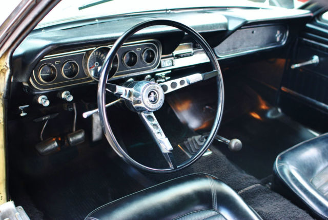 1966 Ford Mustang Convertible 289 V8 Stunning Classic! Drives Great! - photo 5
