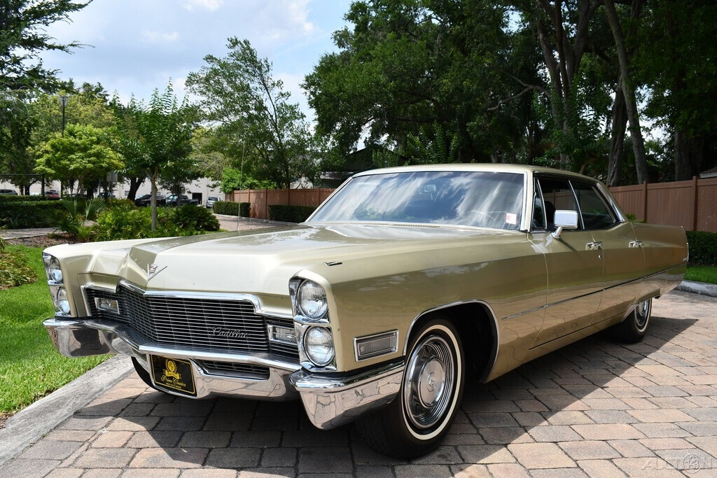 1968 Cadillac DeVille Original Example just sweet. - photo 2