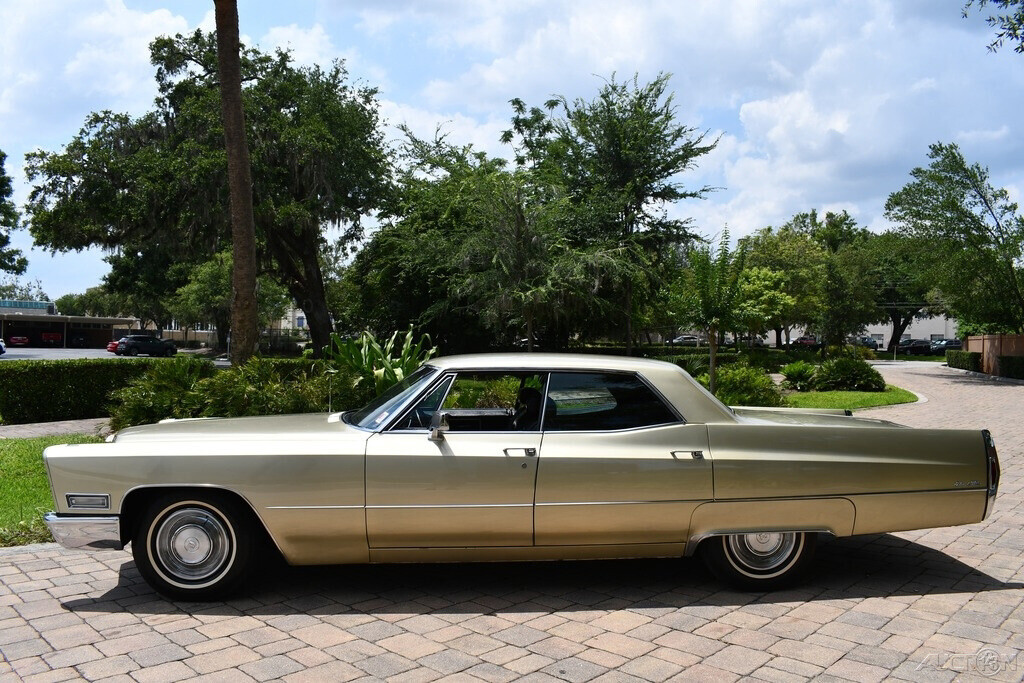 1968 Cadillac DeVille Original Example just sweet. - photo 3