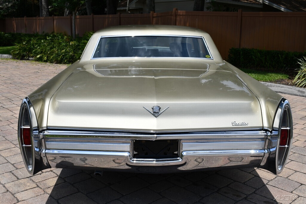1968 Cadillac DeVille Original Example just sweet. - photo 9