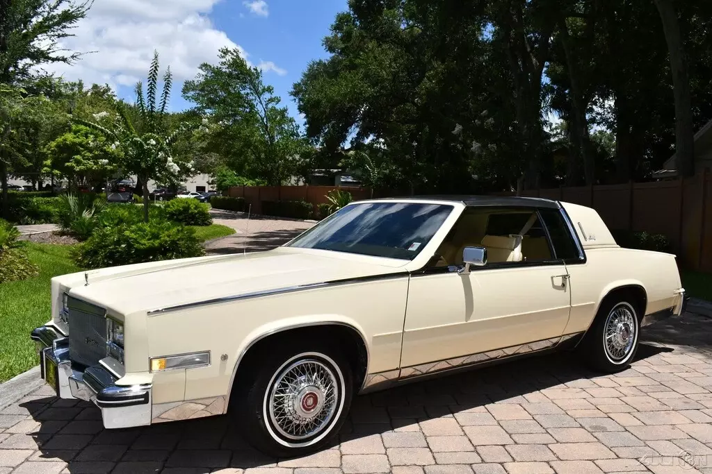 1984 Cadillac Eldorado 2dr Coupe Biarritz Triple yellow 69ks - photo 5