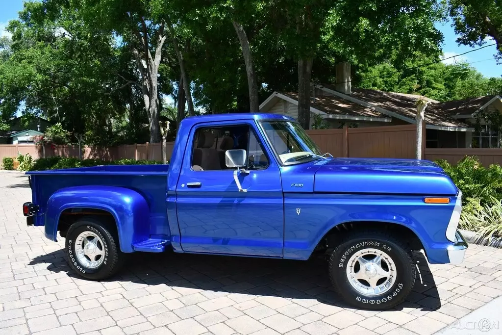 1977 Ford F-100 Beautiful Restoration Stunning color's - photo 2