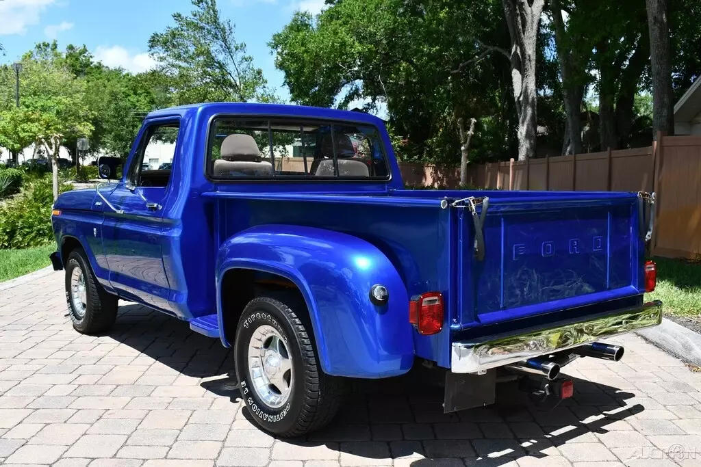 1977 Ford F-100 Beautiful Restoration Stunning color's - photo 7