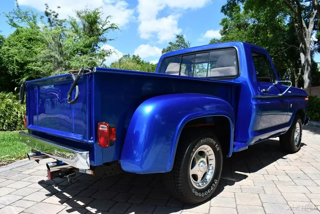 1977 Ford F-100 Beautiful Restoration Stunning color's - photo 8