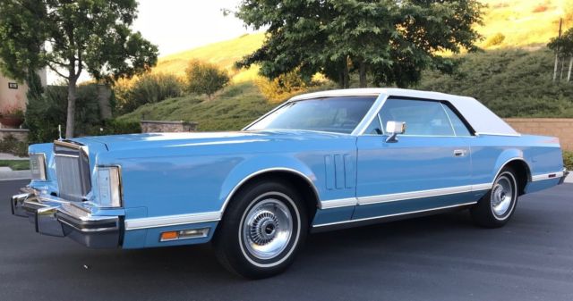 1979 Lincoln Continental Mark V - photo 2