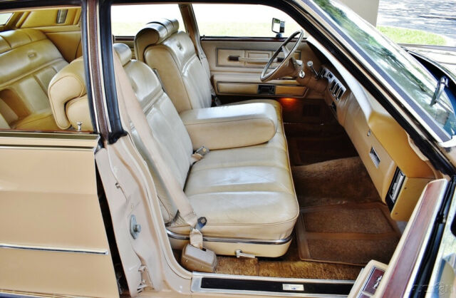 1973 Lincoln Continental Fully loaded rare Town Car - photo 11