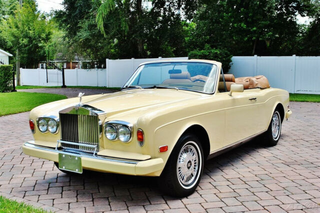 1982 Rolls-Royce Corniche Spectacular Convertible - photo 5