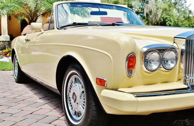 1982 Rolls-Royce Corniche Spectacular Convertible - photo 7