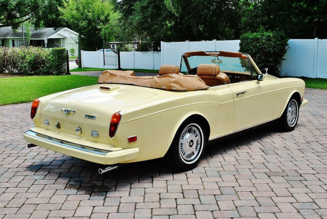 1982 Rolls-Royce Corniche Spectacular Convertible - photo 8