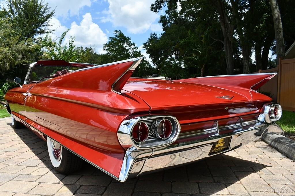 1961 Cadillac Convertible 390 v-8 loaded A/C Power Steering, - photo 2
