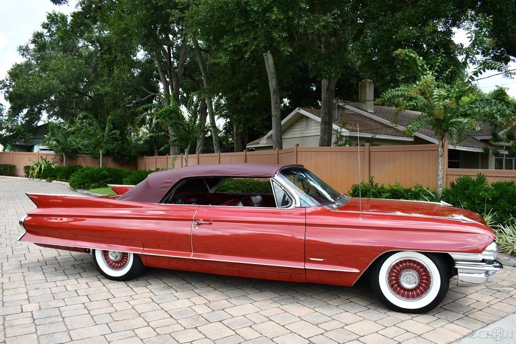1961 Cadillac Convertible 390 v-8 loaded A/C Power Steering, - photo 6
